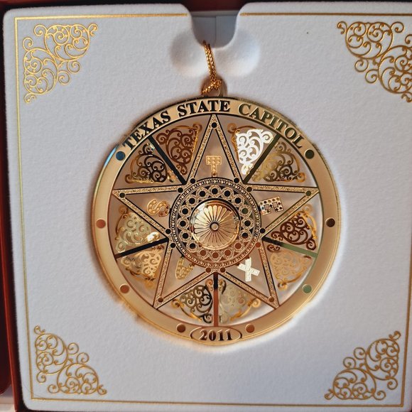 2011 Texas State Capitol Ornament with Original Box & Pamphlet - Picture 2 of 9